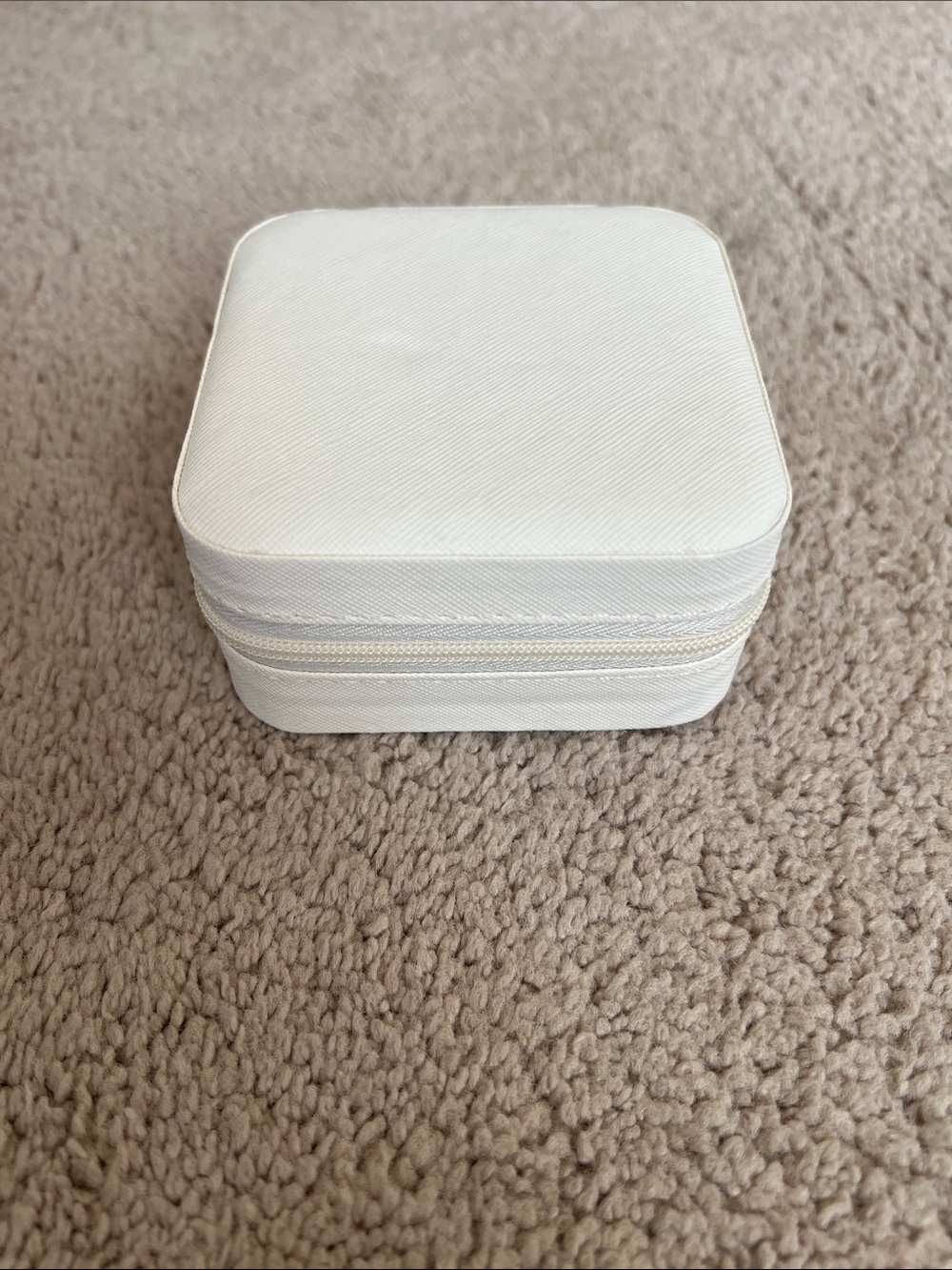 Compact White Travel Jewelry Case - Small Zip Organizer